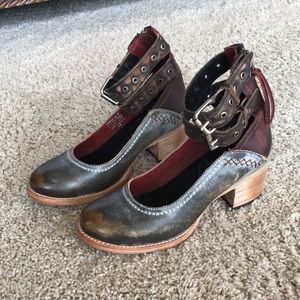 FREEBIRDS CANDELLA size 7 EUC